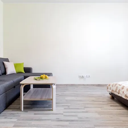 Central 3br & 4br Apartment