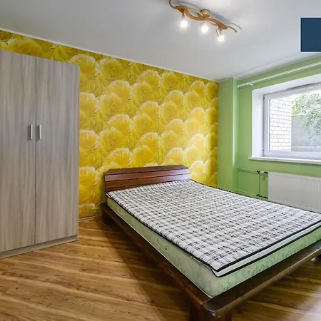Central 3br & 4br *
