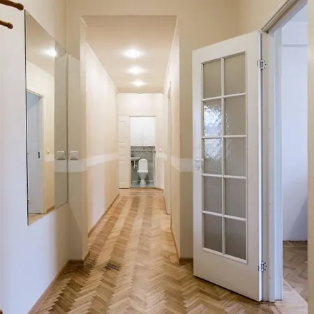 Apartment Central 3br & 4br Tallinn