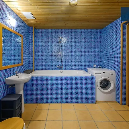 Central 3br & 4br Apartment